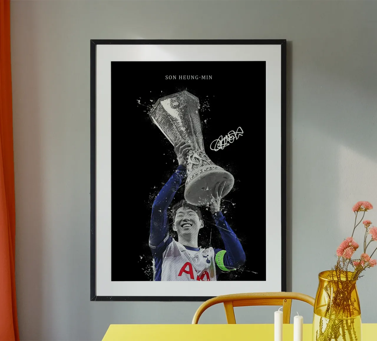 Son Heung-Min poster con telaio in legno da FreeArtStudio