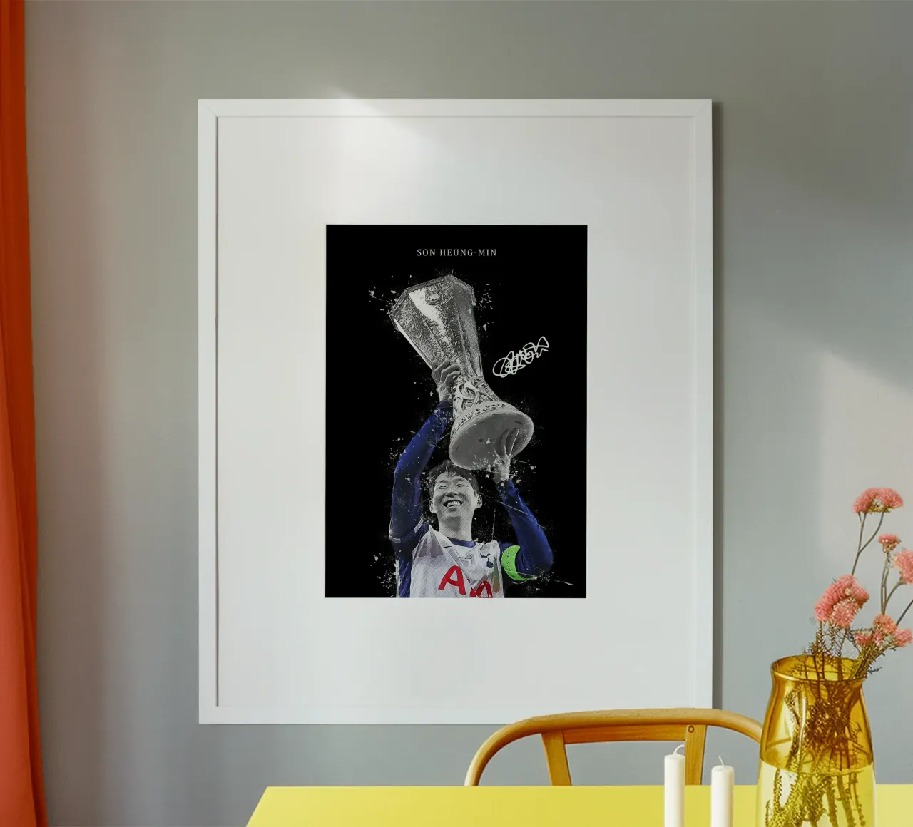 Son Heung-Min poster con telaio in legno da FreeArtStudio