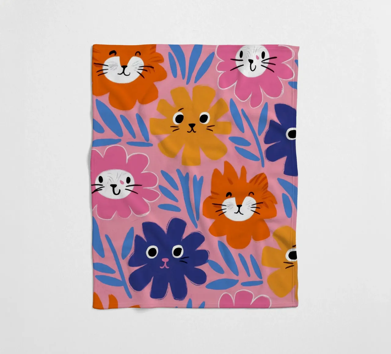 Cute Cat Face Pattern Fleecedecke von Lyra Glaze