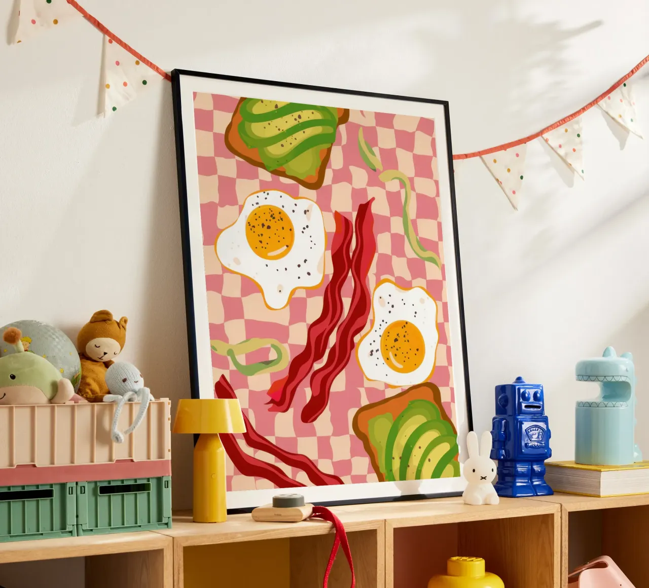 Uova e pancetta a scacchi poster con telaio in legno da Lyra Glaze