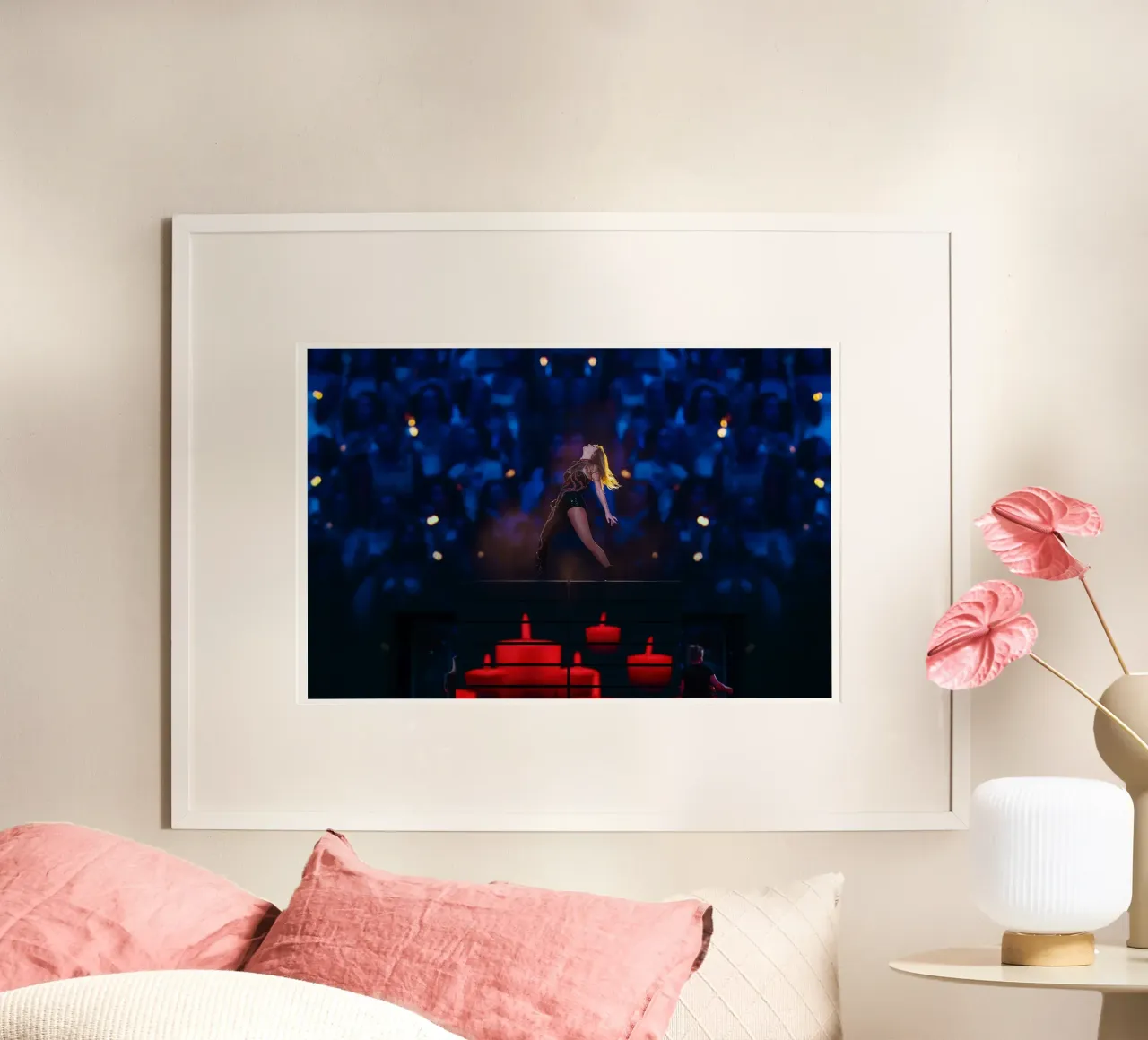 Il viaggio di Taylor Swift poster con telaio in legno da dfgtfdt