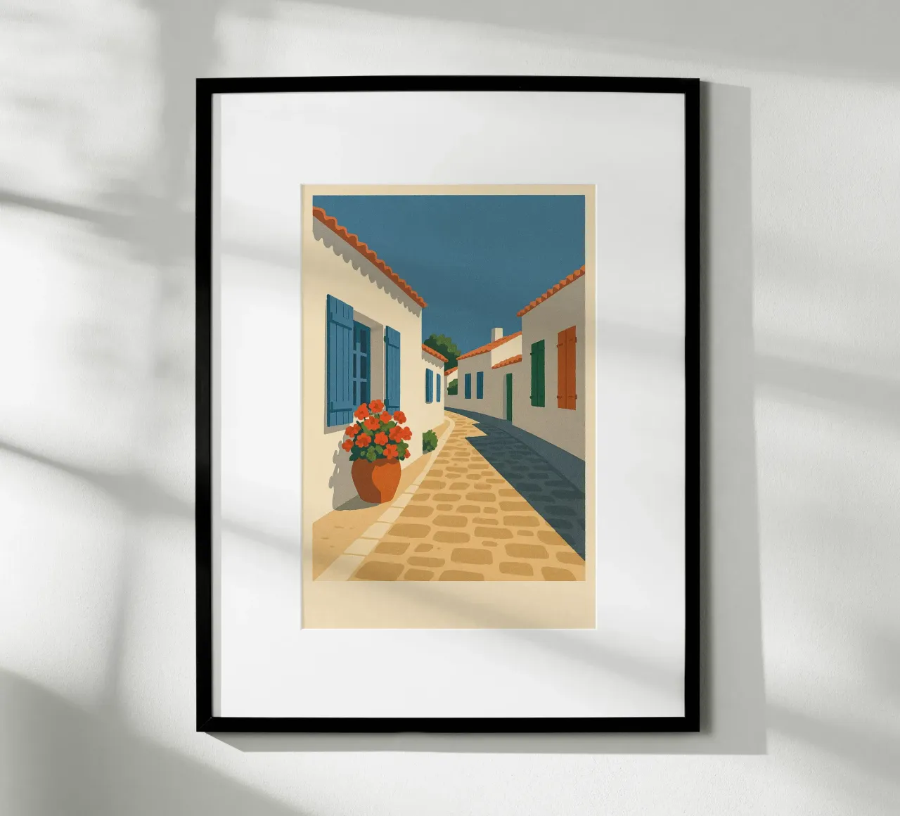 Strada soleggiata a Saint-Sauveur - Île d'Yeu poster con telaio in legno da JETLAG | affiches voyage