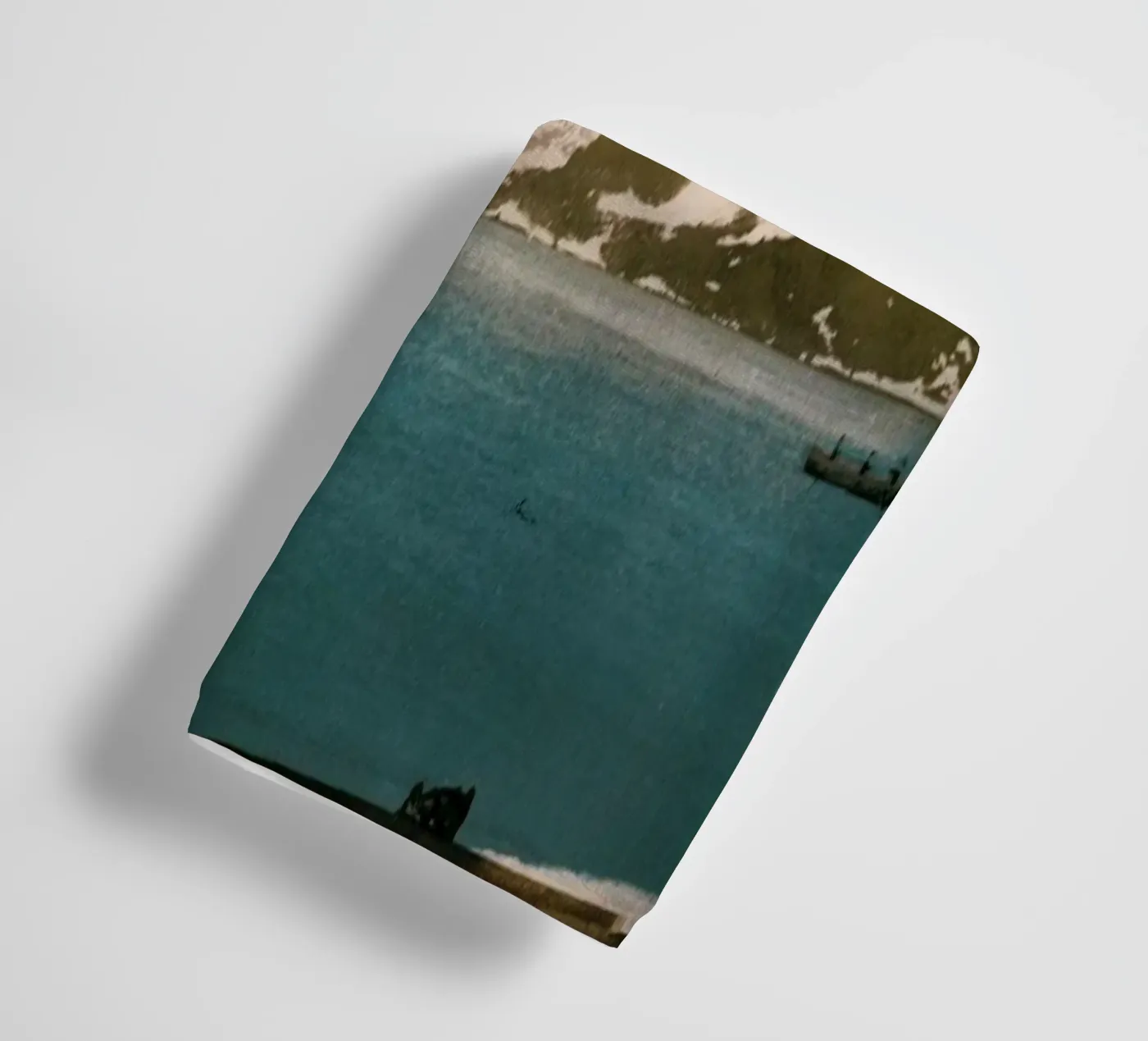 Duik badhanddoek van Cassia Beck Collage