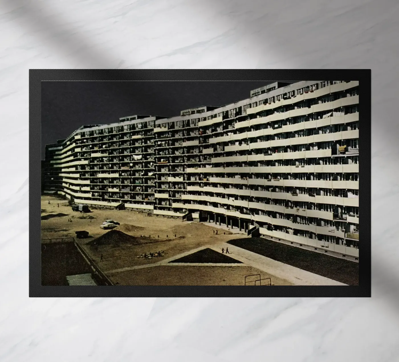 Donkere stad deurmat van Cassia Beck Collage