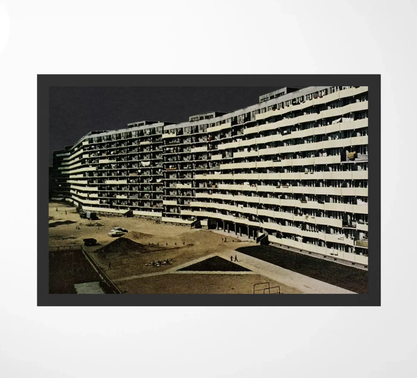 Donkere stad deurmat van Cassia Beck Collage