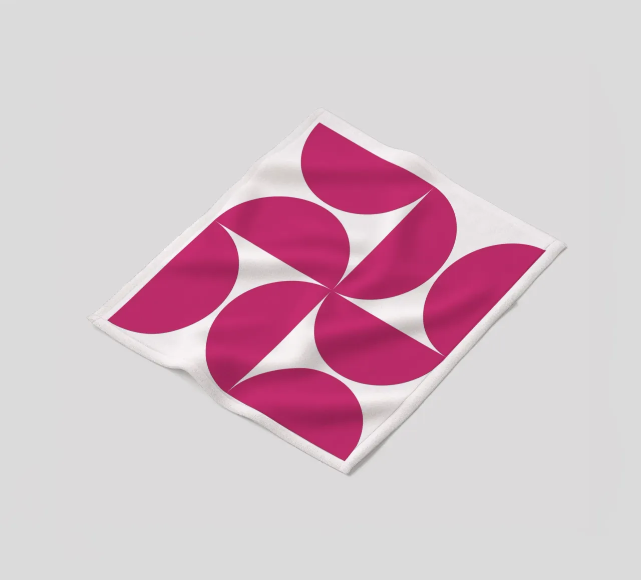 Design geometrico moderno e retrò coperta in pile da Casa Calm