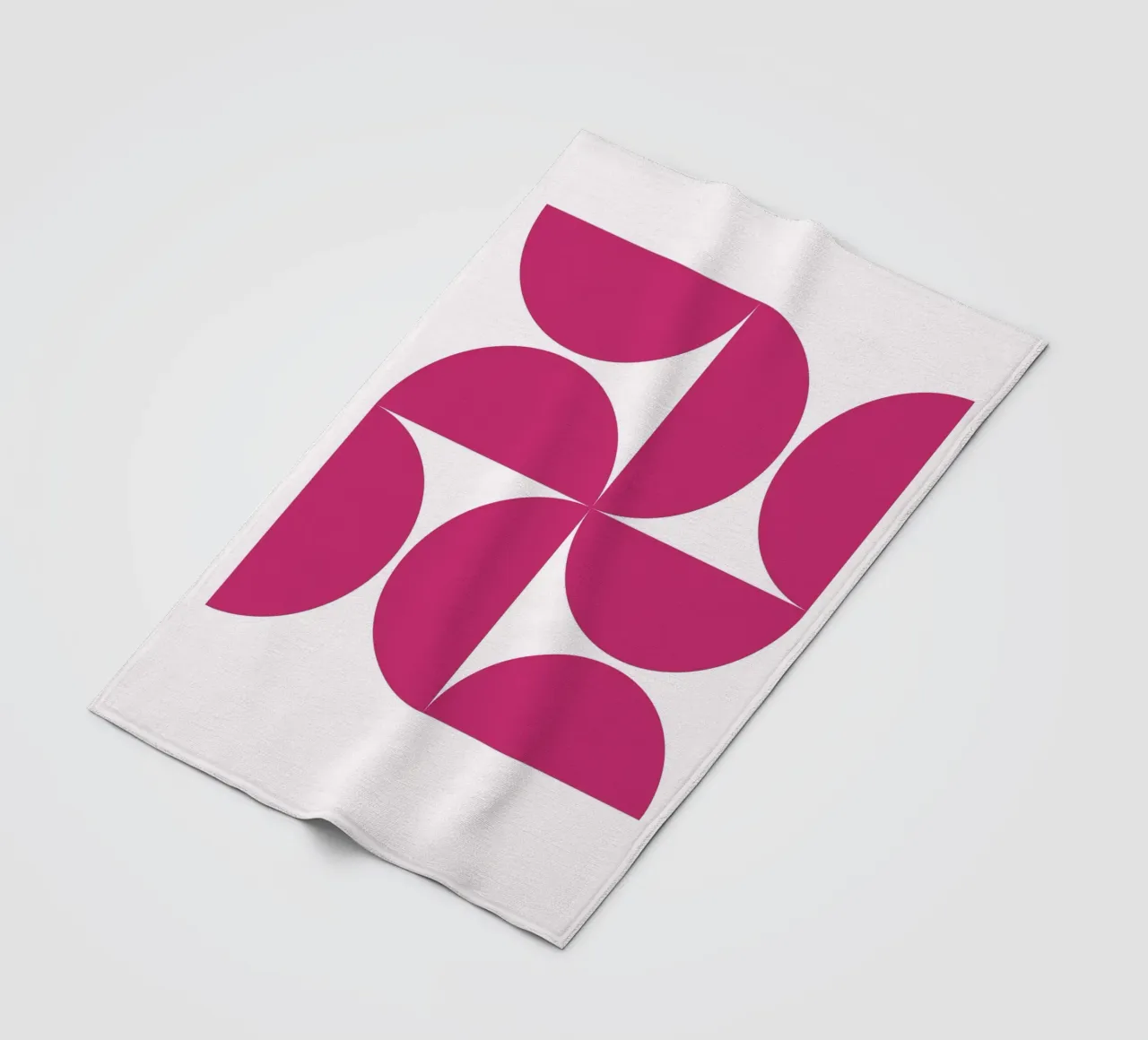 Design geometrico moderno e retrò coperta in pile da Casa Calm