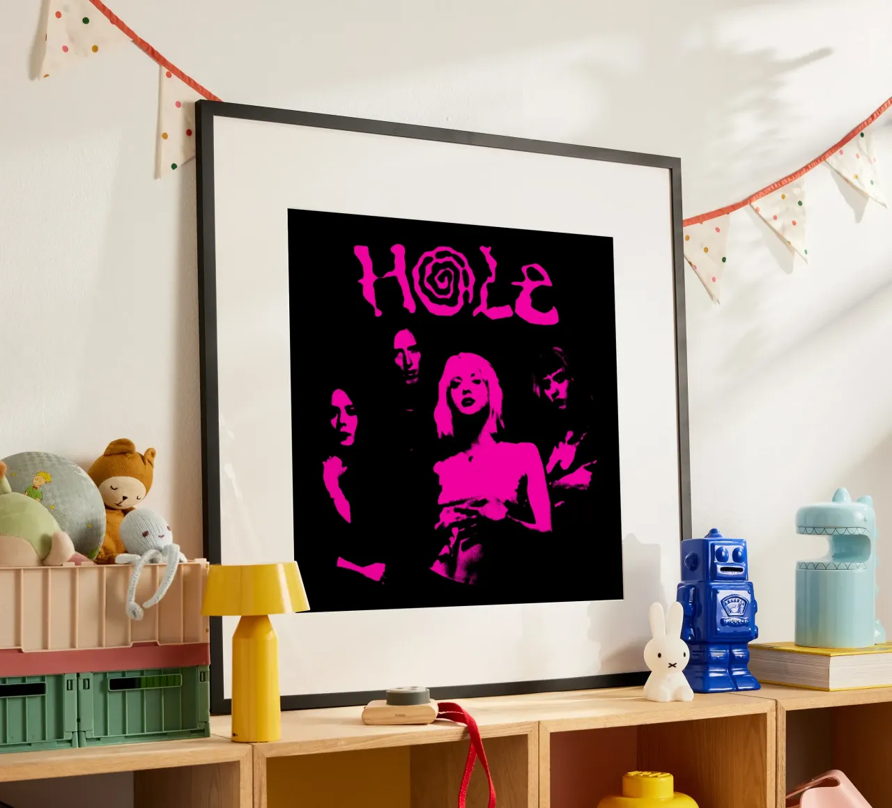 Banda rosa Sillhouette Foro poster con telaio in legno da https://www.juniqe.com/uk/shop/Henndraws