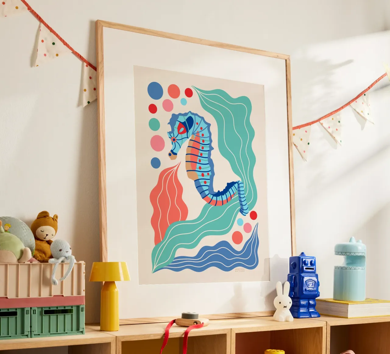 SEEPFERDCHEN poster con telaio in alluminio da Anastasia Mattern