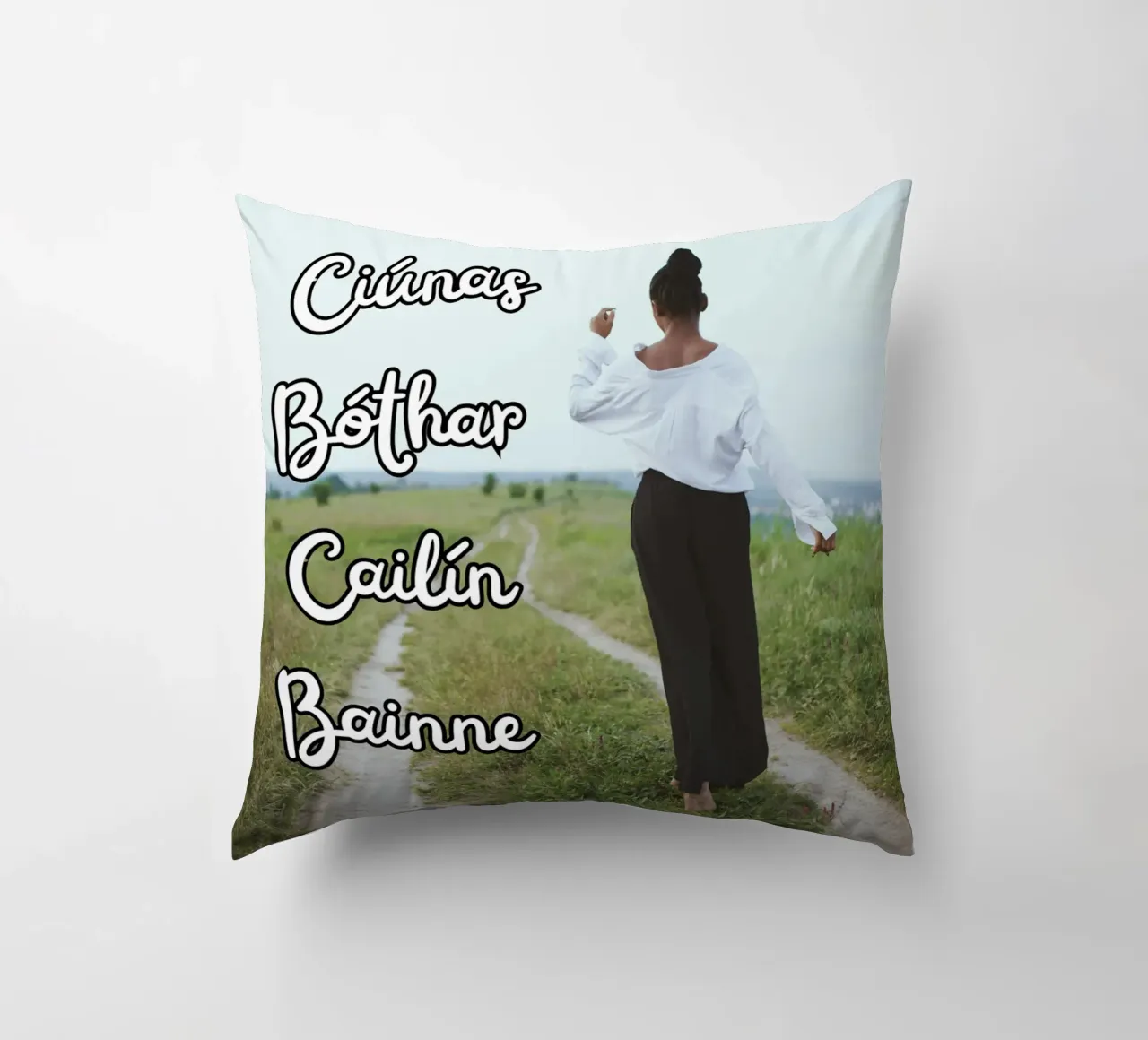 Ciúnas bóthar cailín bainne - Irish Language art cuscino da Melty Shirts