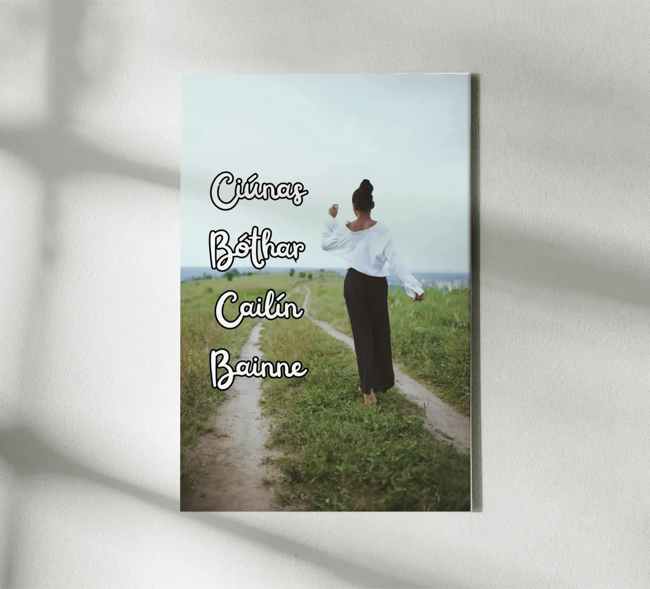 Ciúnas bóthar cailín bainne - Irish Language art tela con Cornice a cassetta da Melty Shirts