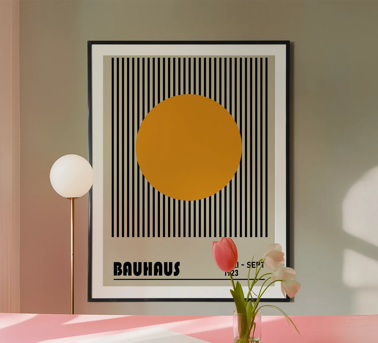 Bauhaus 1923 | Minimal Stripe Circle Poster poster con telaio in alluminio da Studio Vibe