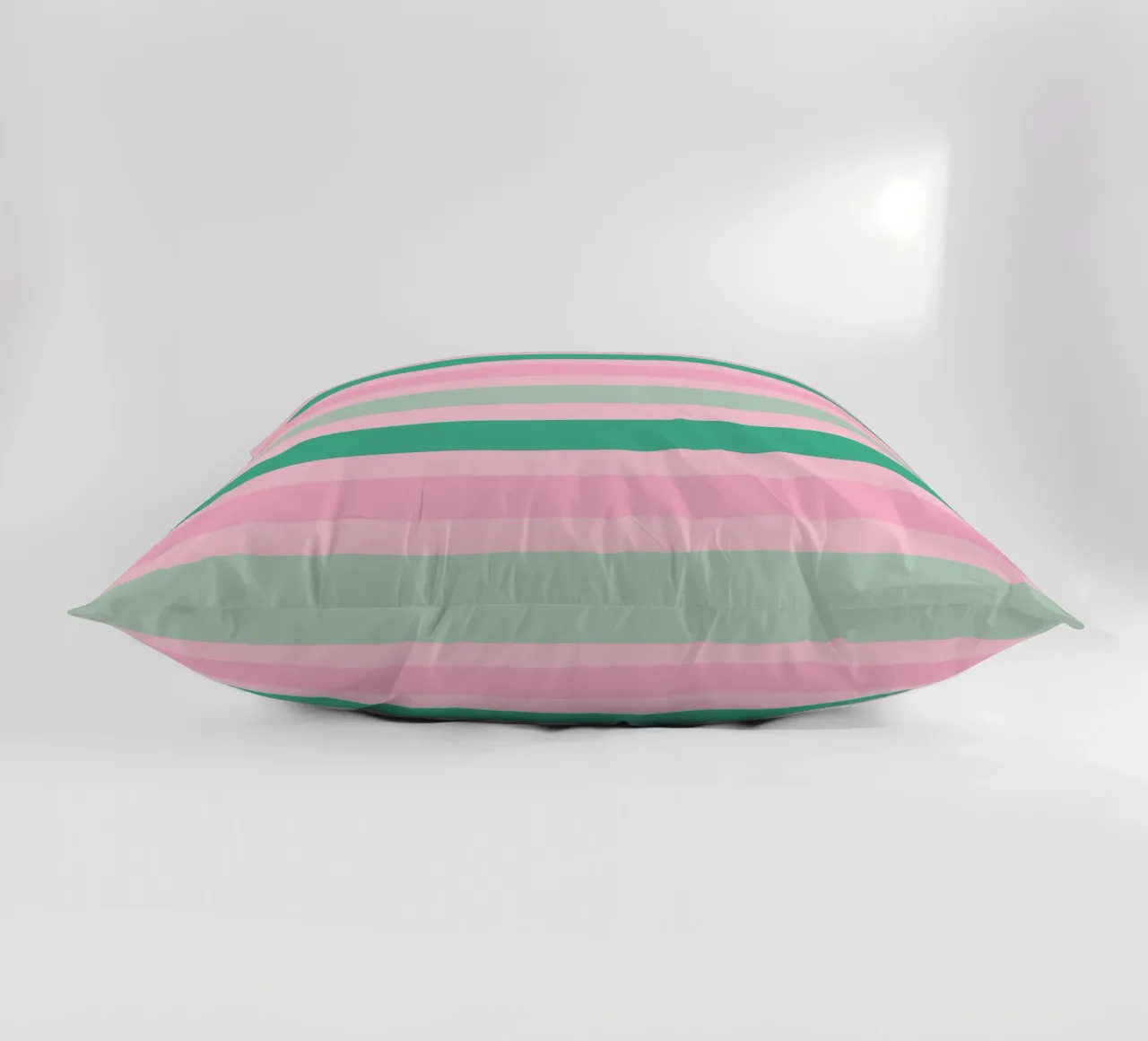 Cabana a strisce verdi e rosa cuscino da SilverPegasus