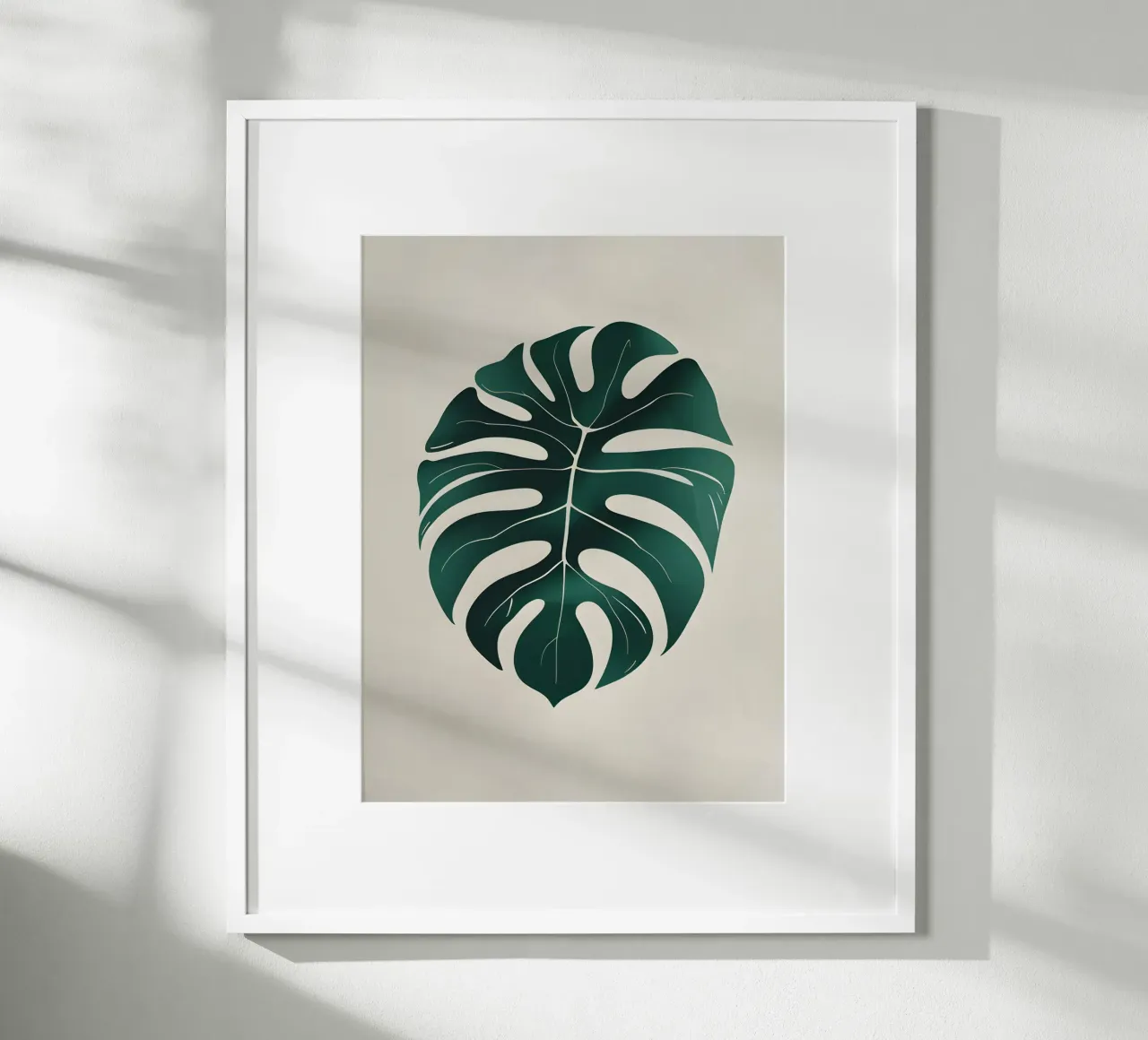 Monstera - Tono più scuro poster con telaio in plastica da The Green Room