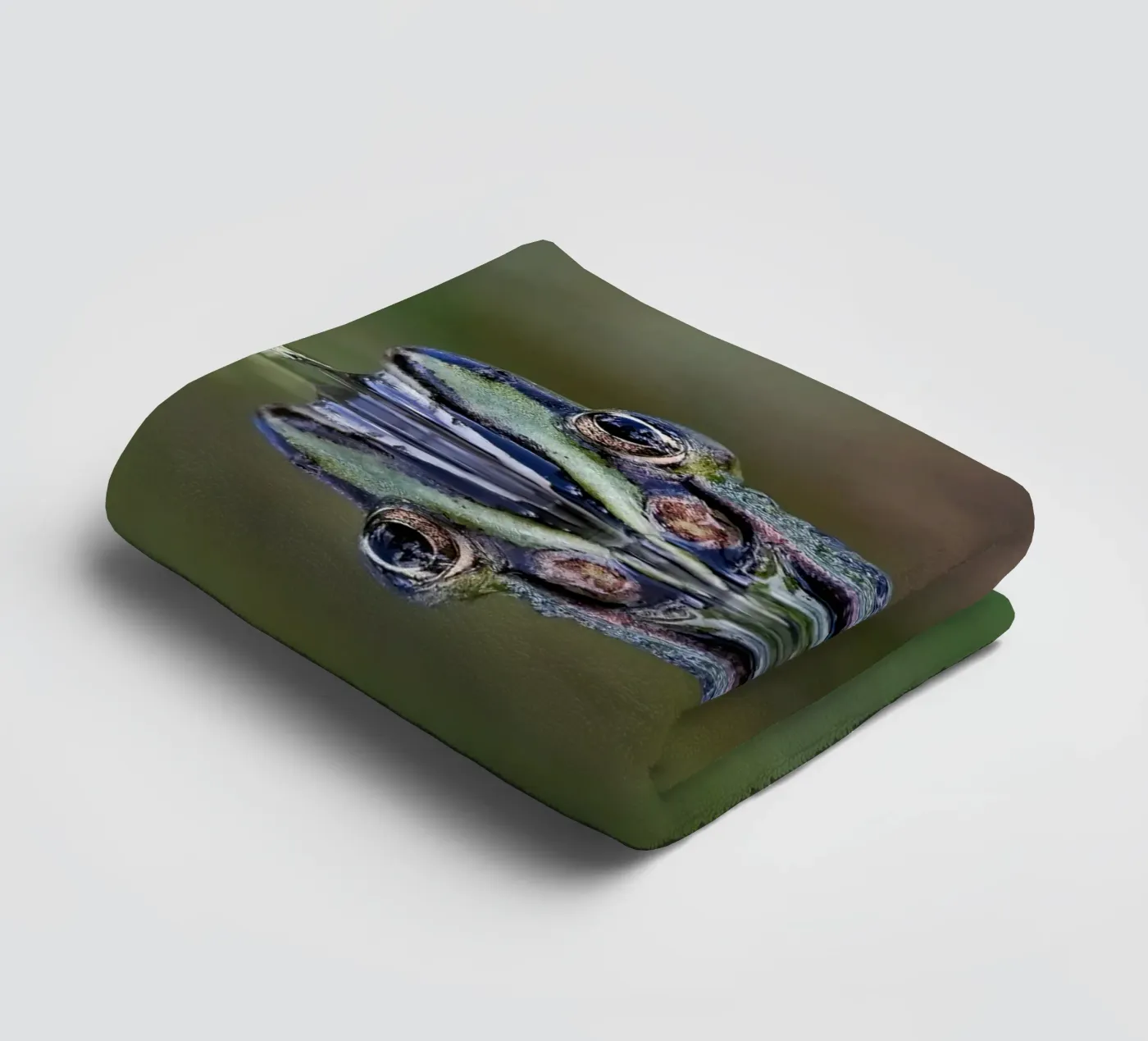 Kikkerreflectie badhanddoek van Tom's Wildlife