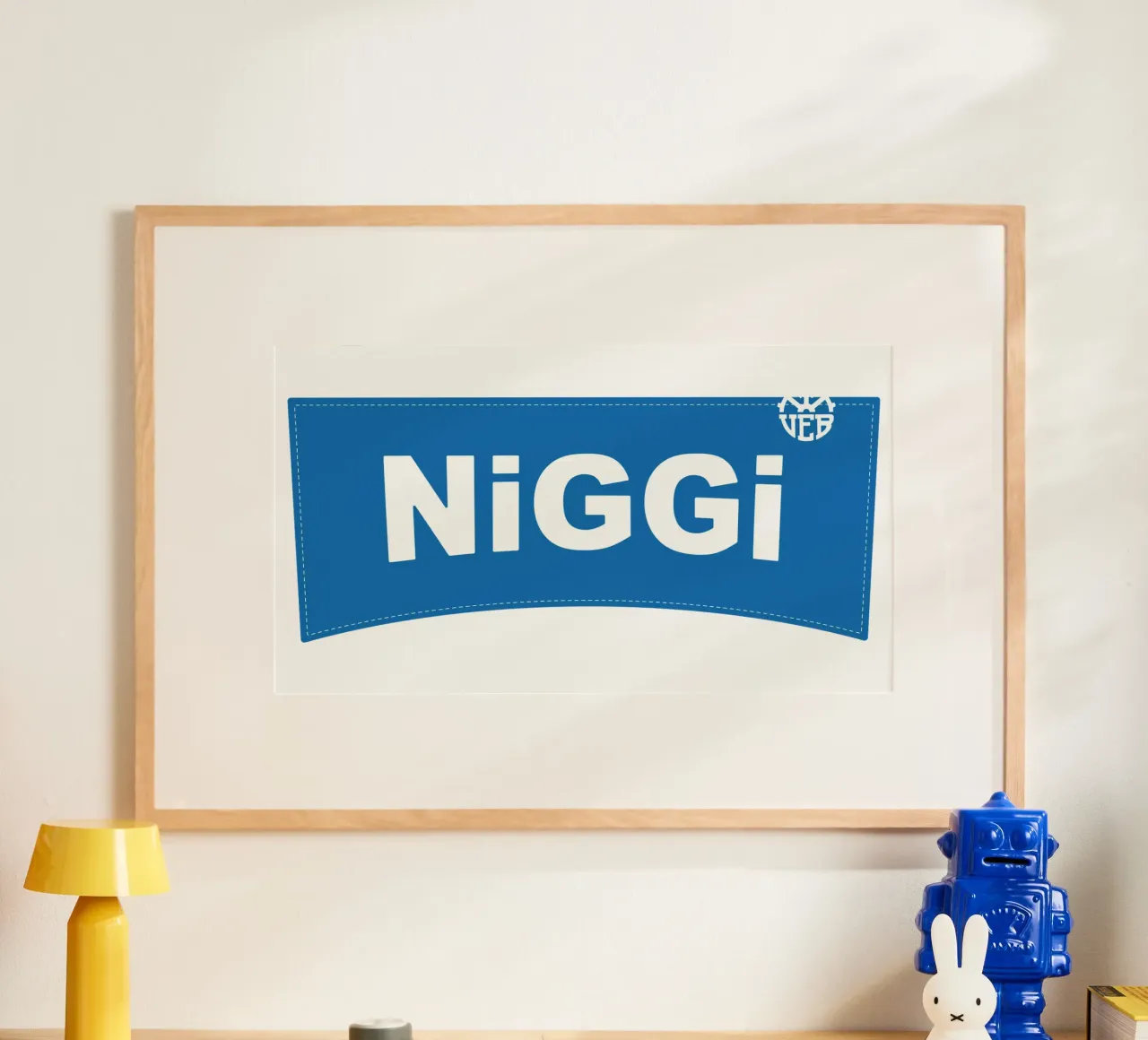 Niggi des VEB poster con telaio in legno da DDR DESIGN