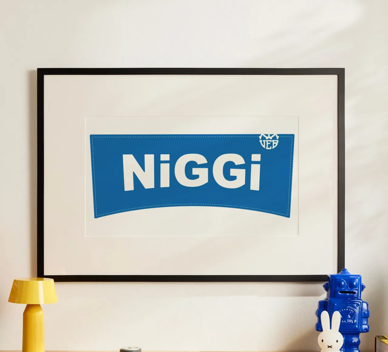 Niggi des VEB poster con telaio in legno da DDR DESIGN