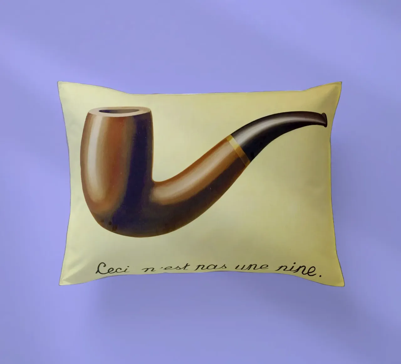 Ceci n'est pas une pipe di René Magritte cuscino da Classic Art Prints