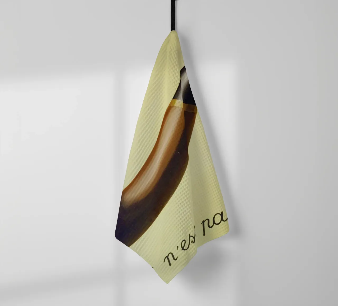 Ceci n'est pas une pipe di René Magritte canovaccio da cucina da Classic Art Prints