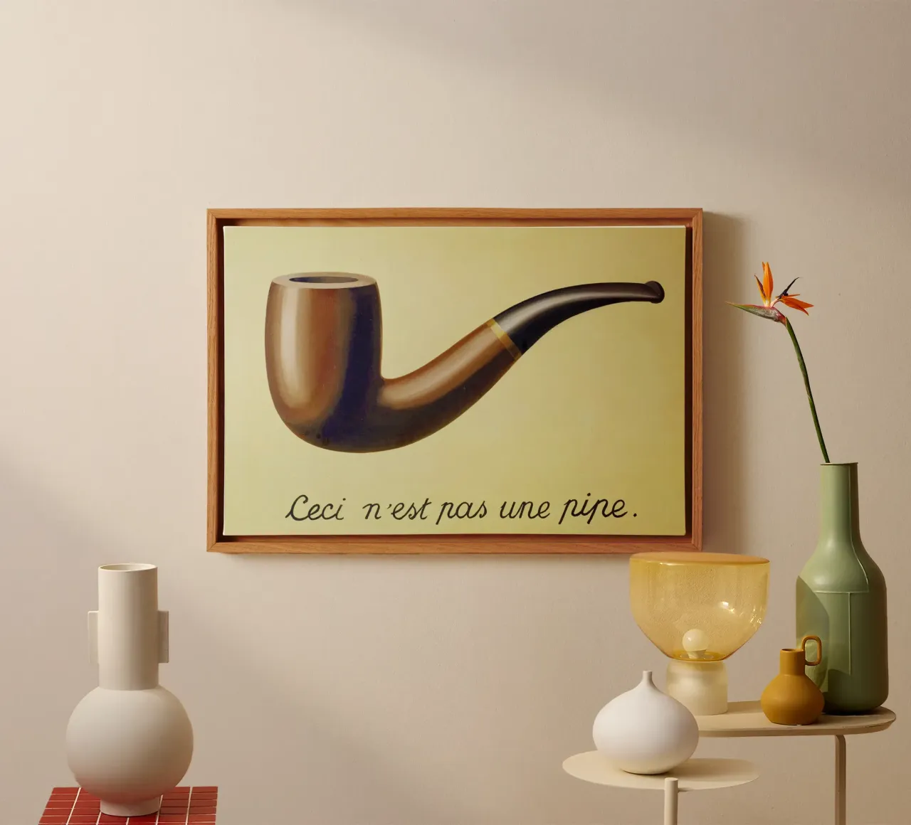 Ceci n'est pas une pipe di René Magritte tela con Cornice a cassetta da Classic Art Prints