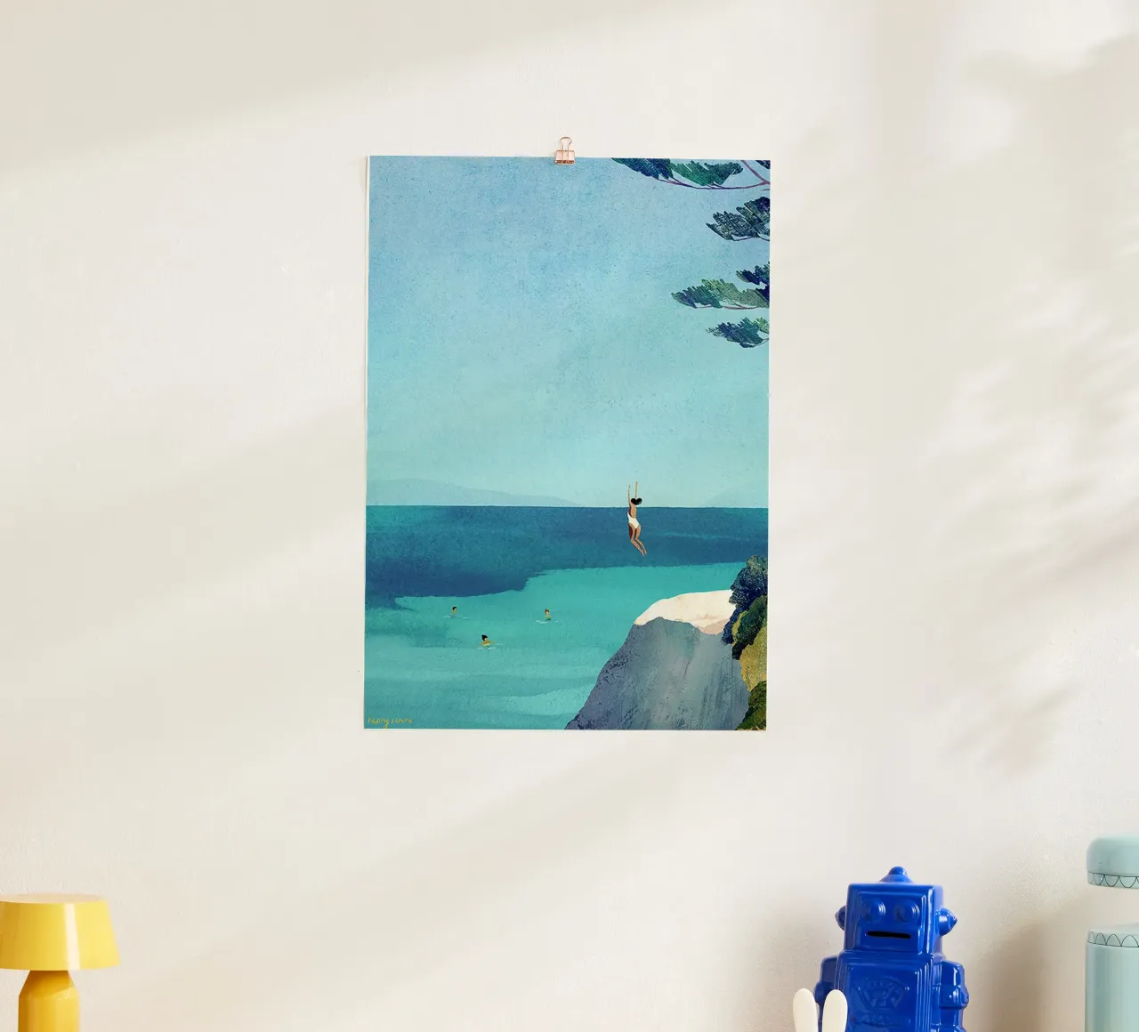 saltare dalla riva della scogliera poster con telaio in legno da unyil shope
