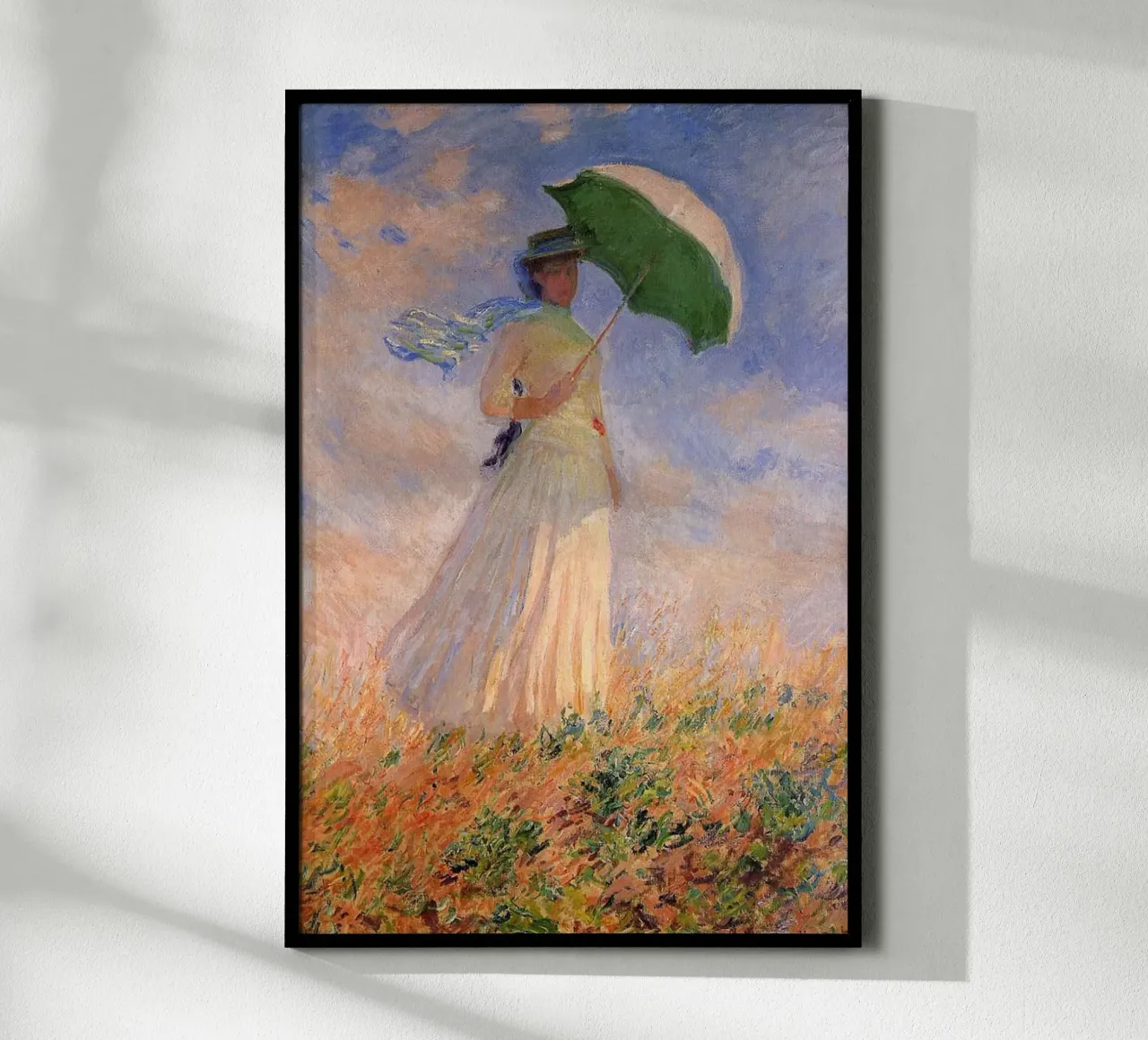 eine Frau, die in einem Blumenfeld spazieren geht und einen Regenschirm trägt Poster mit Aluminium Rahmen von SMG Store