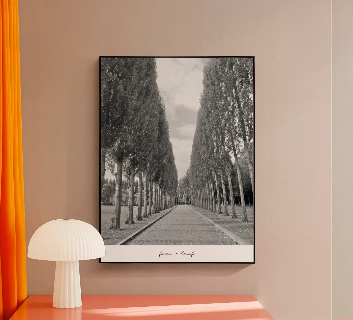 frei + lauf Allee plexiglass da Frida + frei