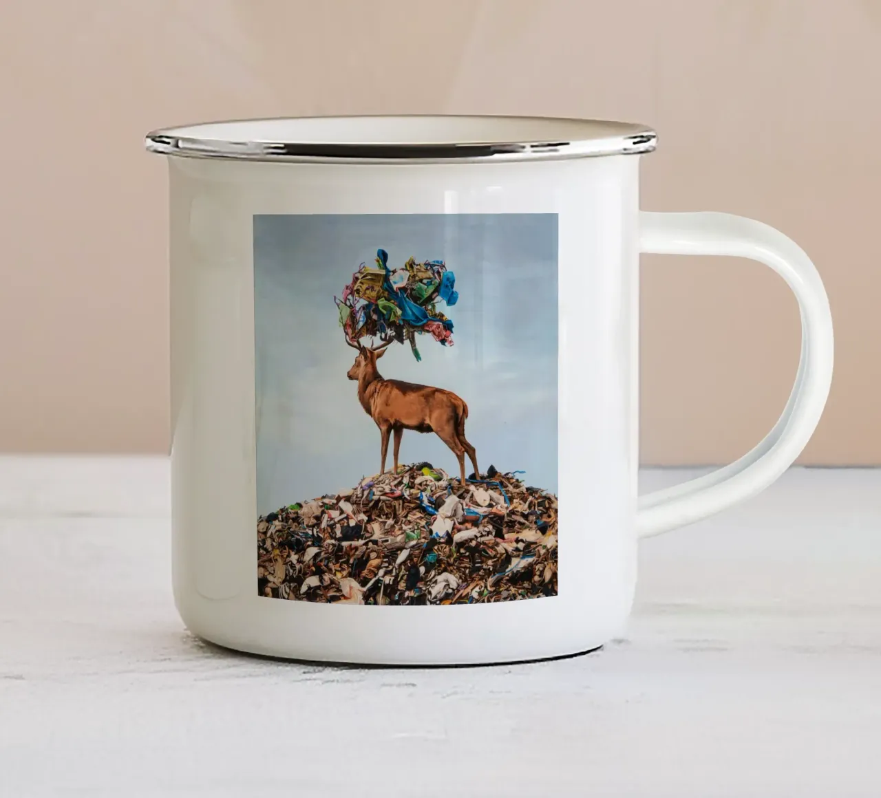 Corona Josh Keyes tazza in smalto da Trudeau Art Galley