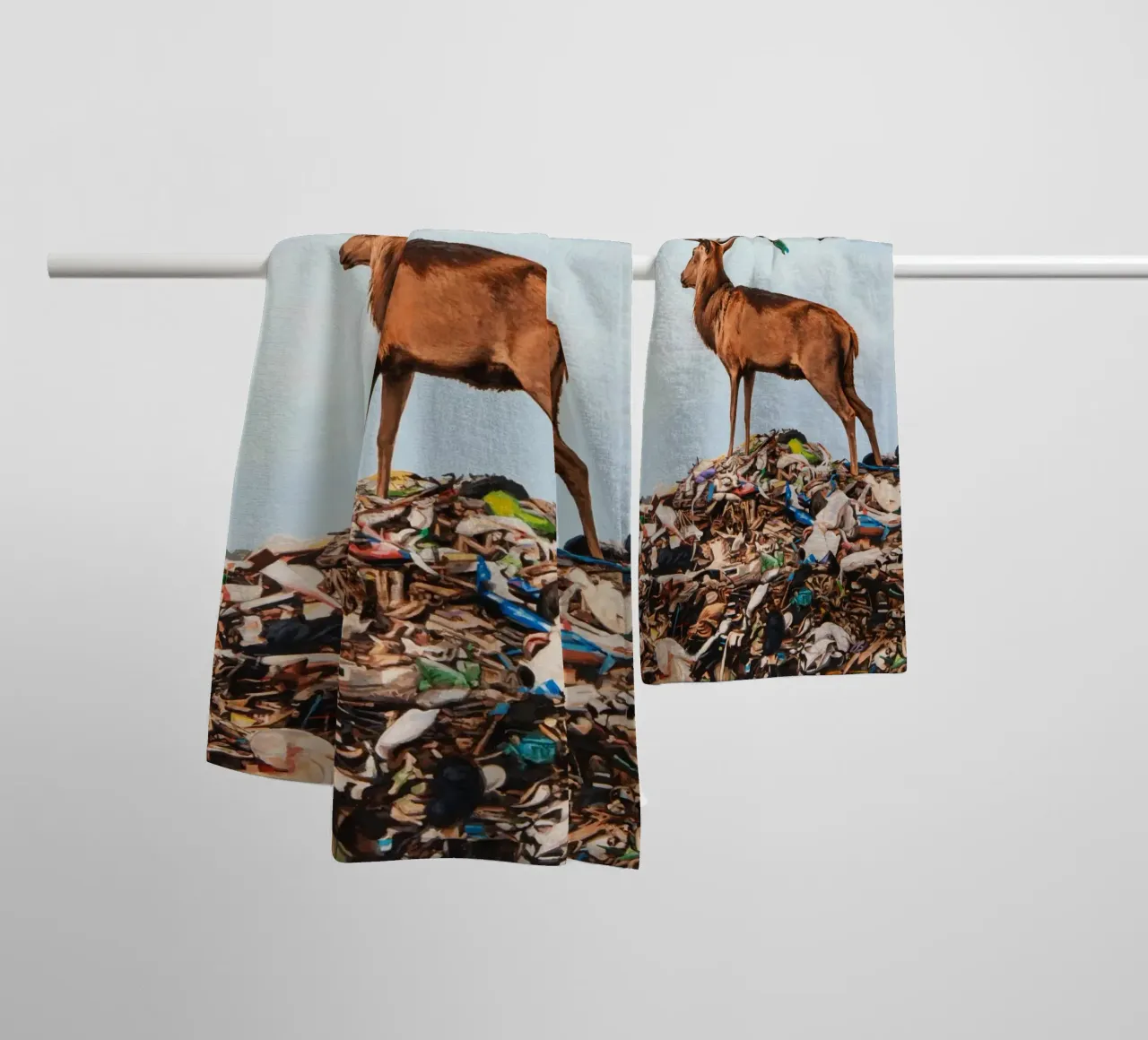 Corona Josh Keyes asciugamano da bagno da Trudeau Art Galley