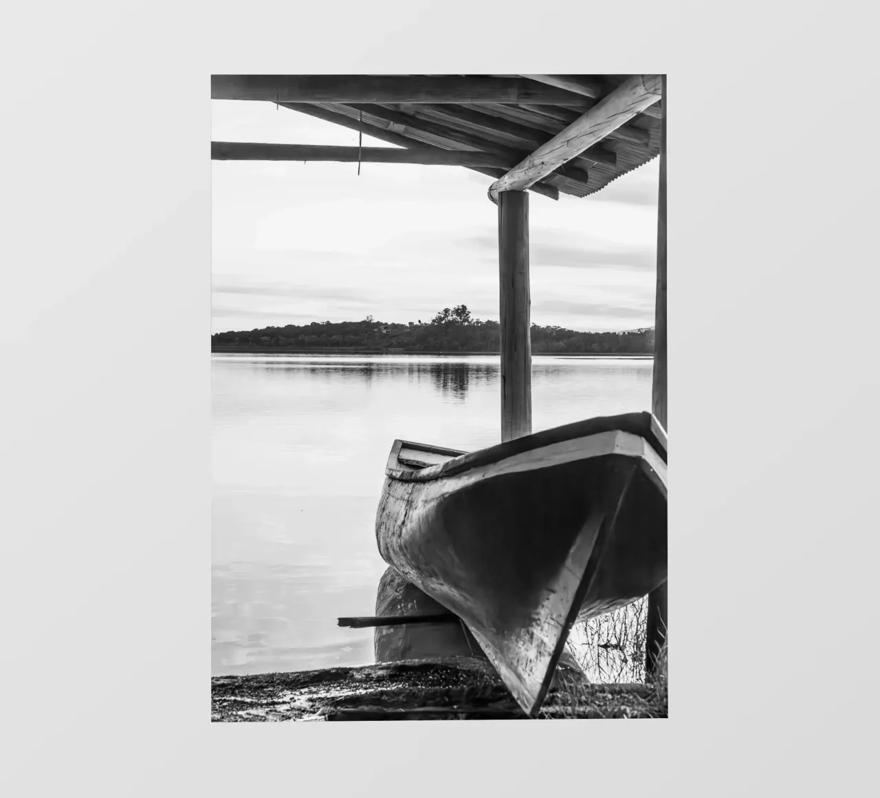 Boat backlit film by rafael campezato