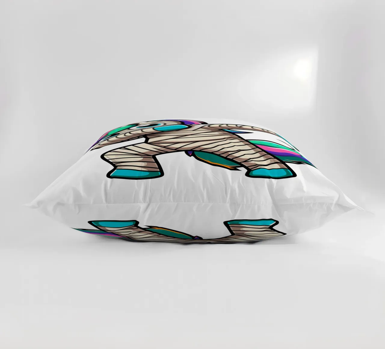 Unicorn Mummy cuscino da edsonramosart
