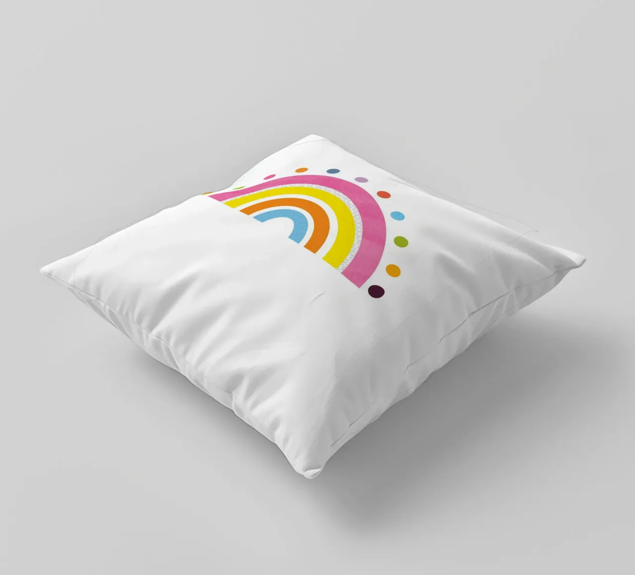 Arcobaleno giocoso con puntini colorati cuscino da JaySan Studio