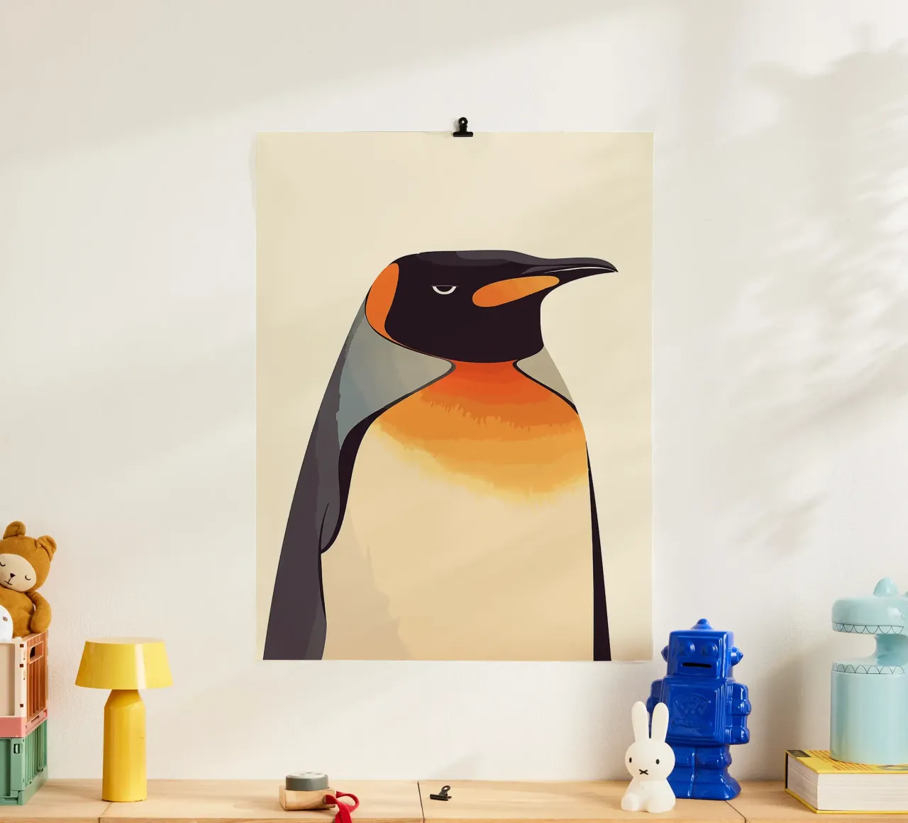 pinguino uccello animale fauna selvatica piume poster con telaio in plastica da Karin M Fried