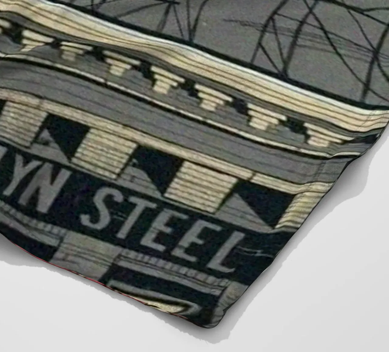 Sigarette d'argento sotto la pioggia coperta in pile da piareto