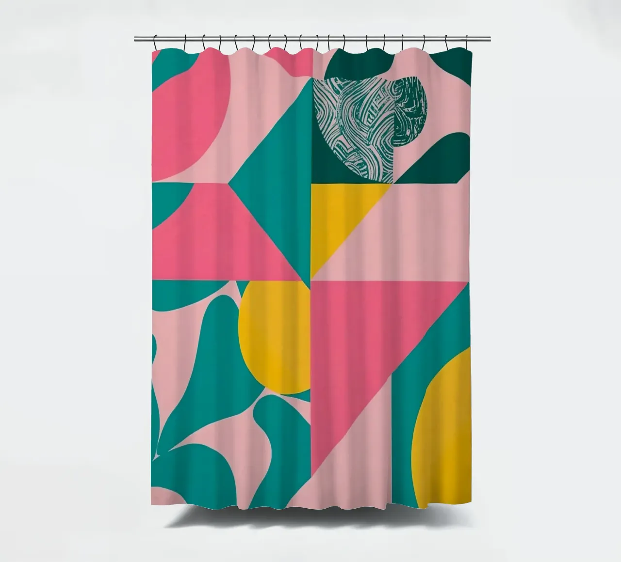 Geometrische Abstraktion mit kreisförmigen und dreieckigen Formen Duschvorhang von DesignDoodle