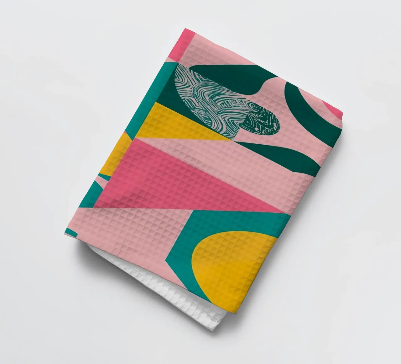 Geometrische Abstraktion mit kreisförmigen und dreieckigen Formen Geschirrtuch von DesignDoodle