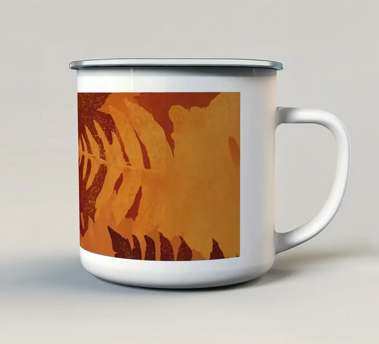 Sagome di foglie sovrapposte in colori autunnali tazza in smalto da DesignDoodle
