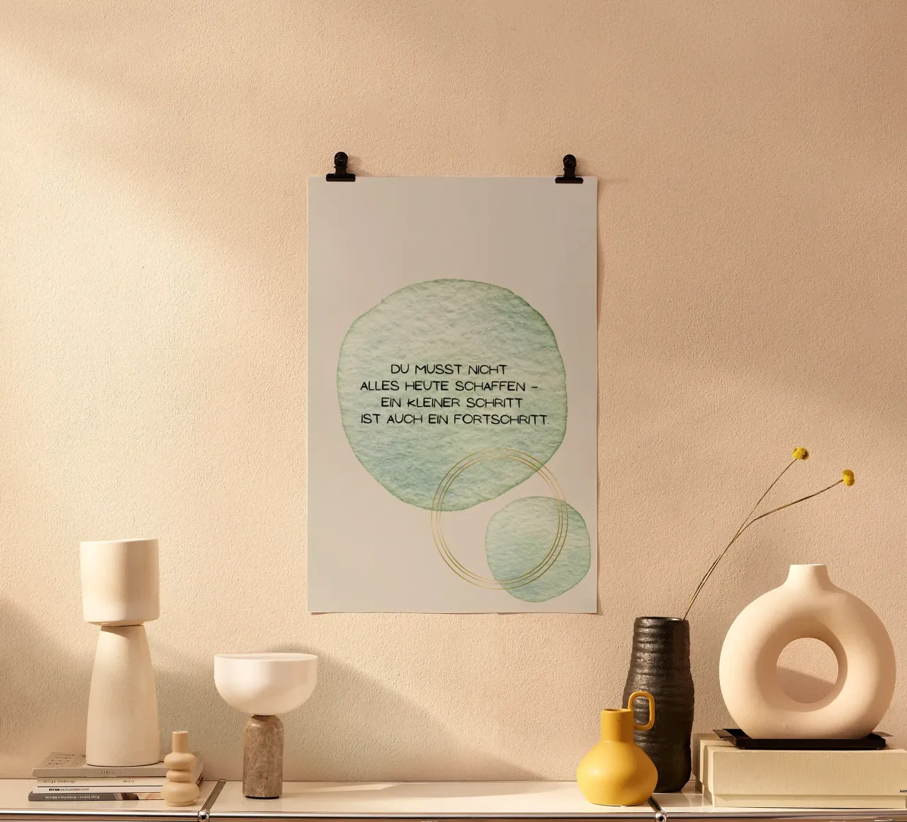 Kleiner Schritt poster con telaio in alluminio da AESTHETIC VIBES by Isabel