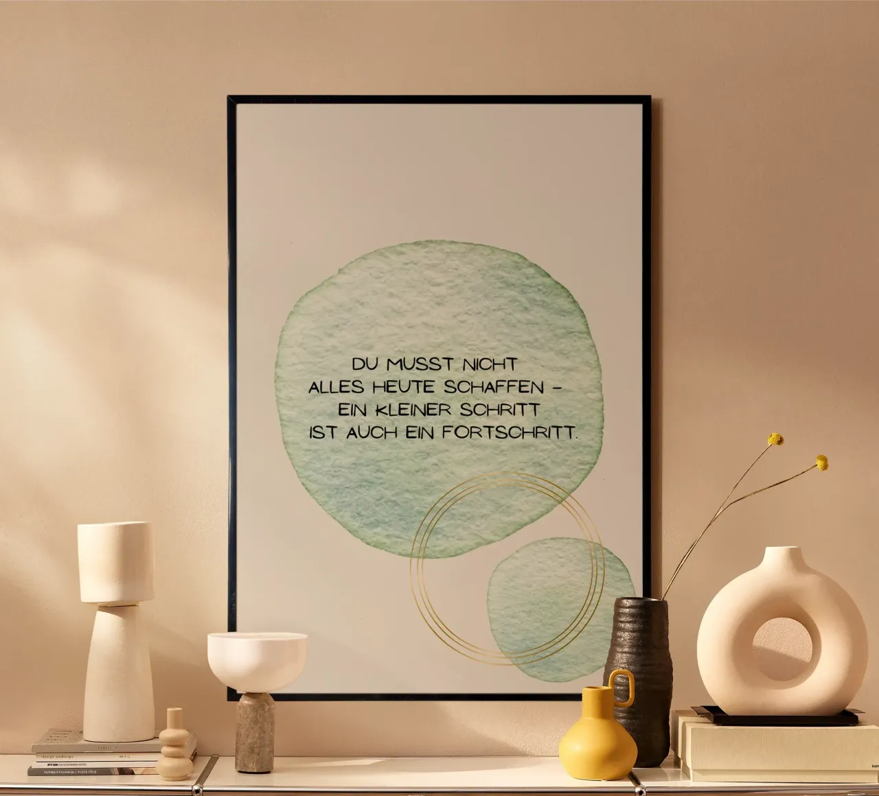 Kleiner Schritt poster con telaio in alluminio da AESTHETIC VIBES by Isabel