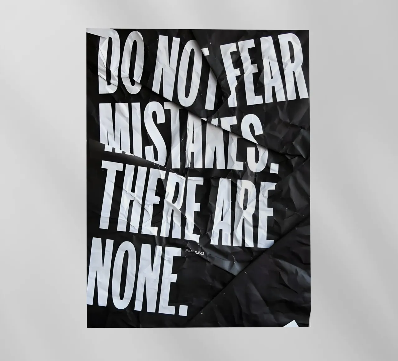 DO NOT FEAR MISTAKES pellicola backlit da Type & Tape