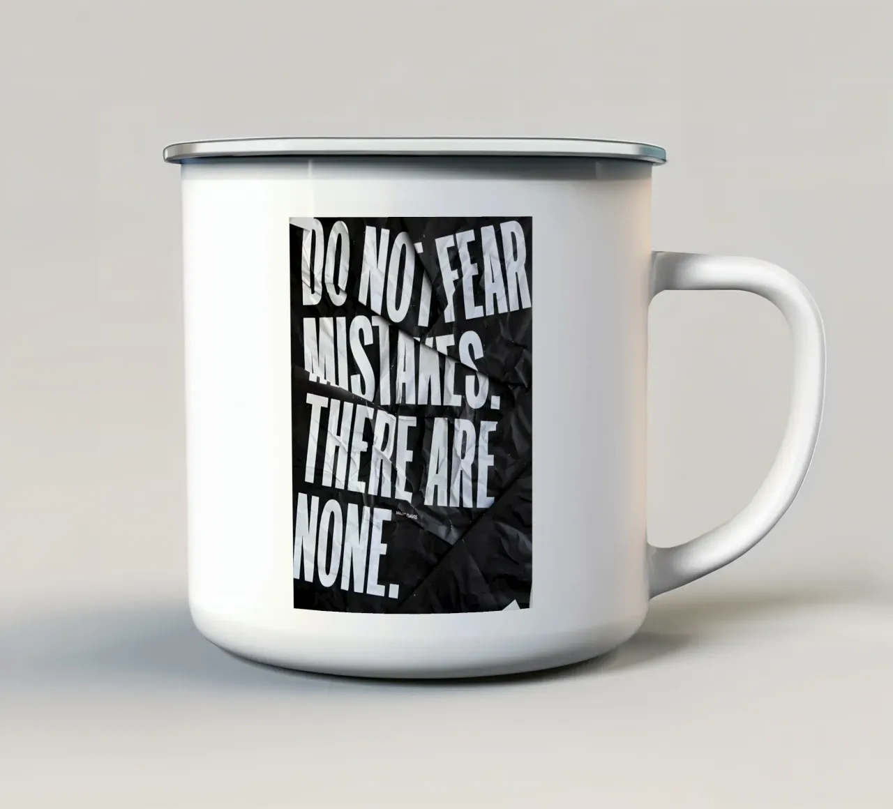 DO NOT FEAR MISTAKES tazza in smalto da Type & Tape