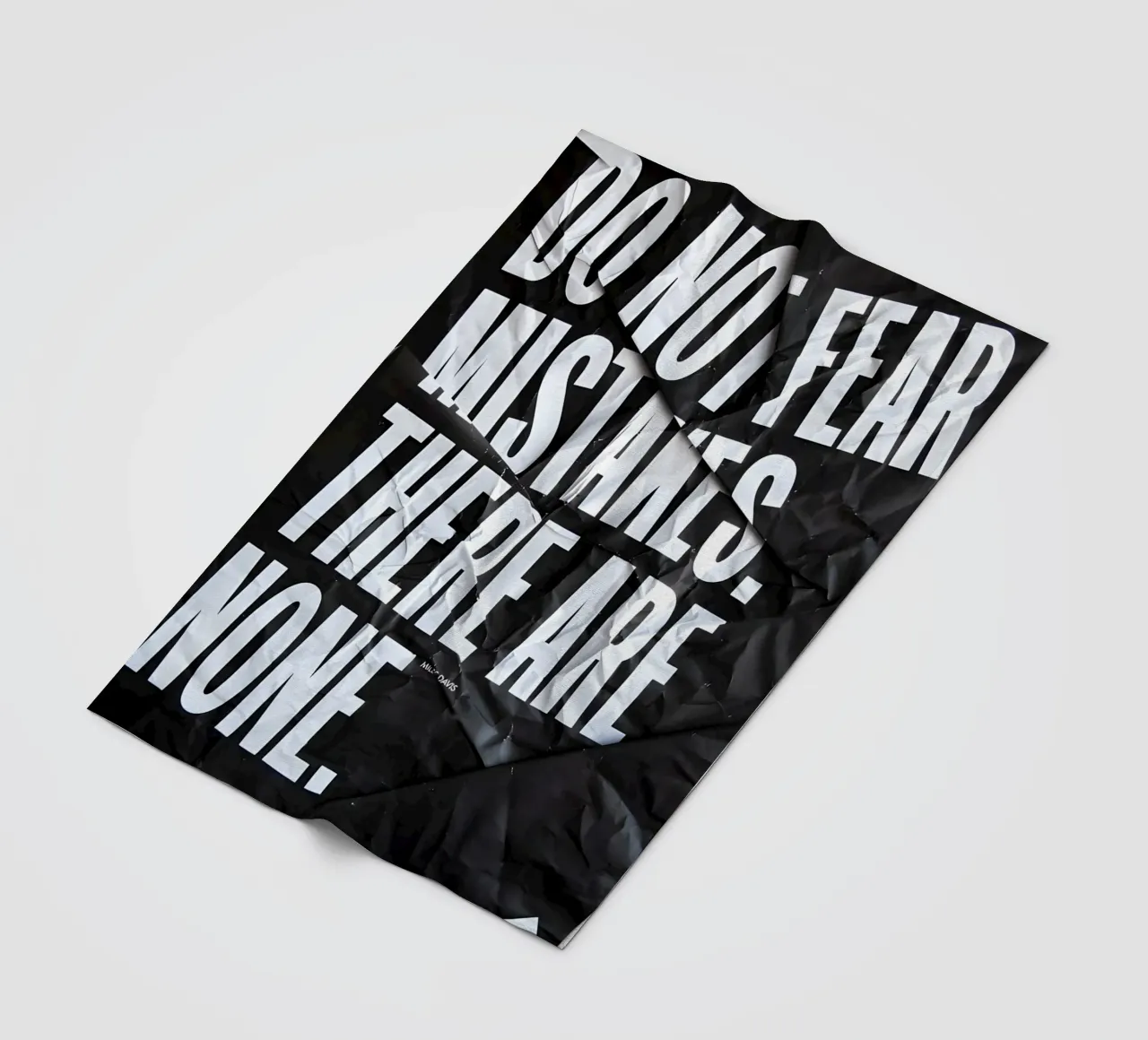 DO NOT FEAR MISTAKES coperta in pile da Type & Tape