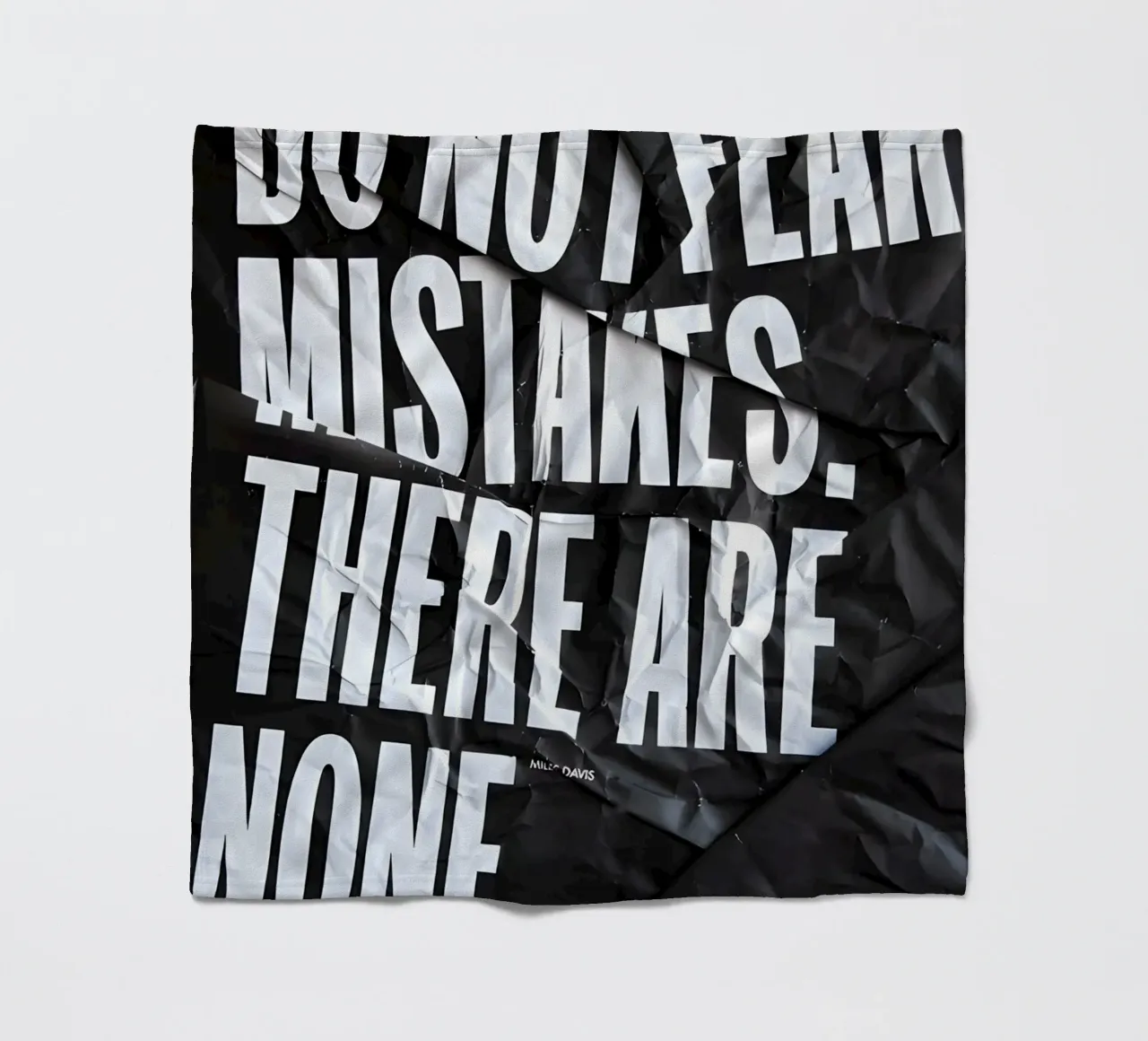 DO NOT FEAR MISTAKES coperta in pile da Type & Tape