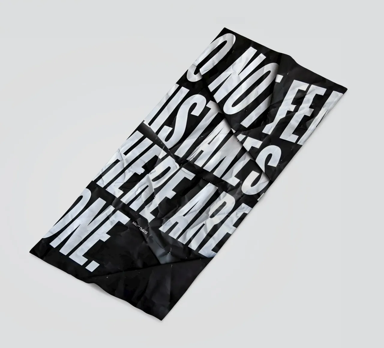 DO NOT FEAR MISTAKES telo mare da Type & Tape