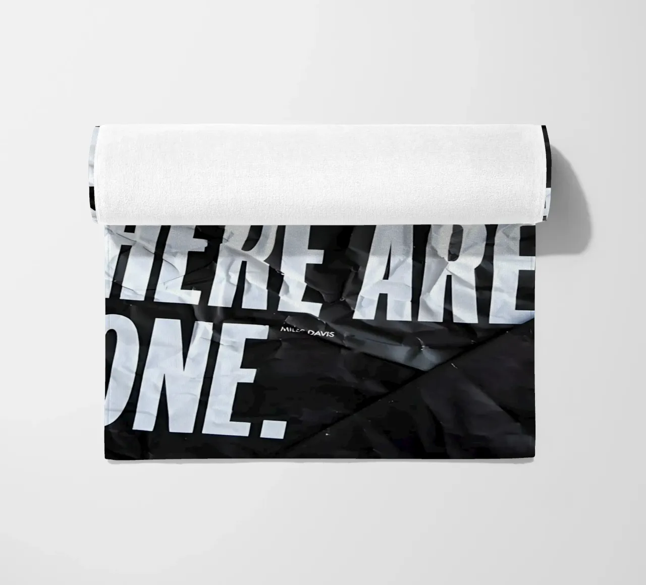 DO NOT FEAR MISTAKES telo mare da Type & Tape