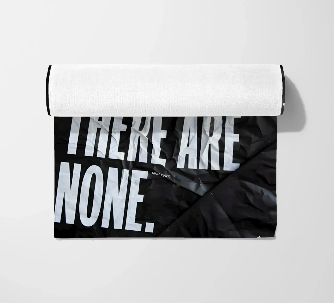 DO NOT FEAR MISTAKES telo mare da Type & Tape