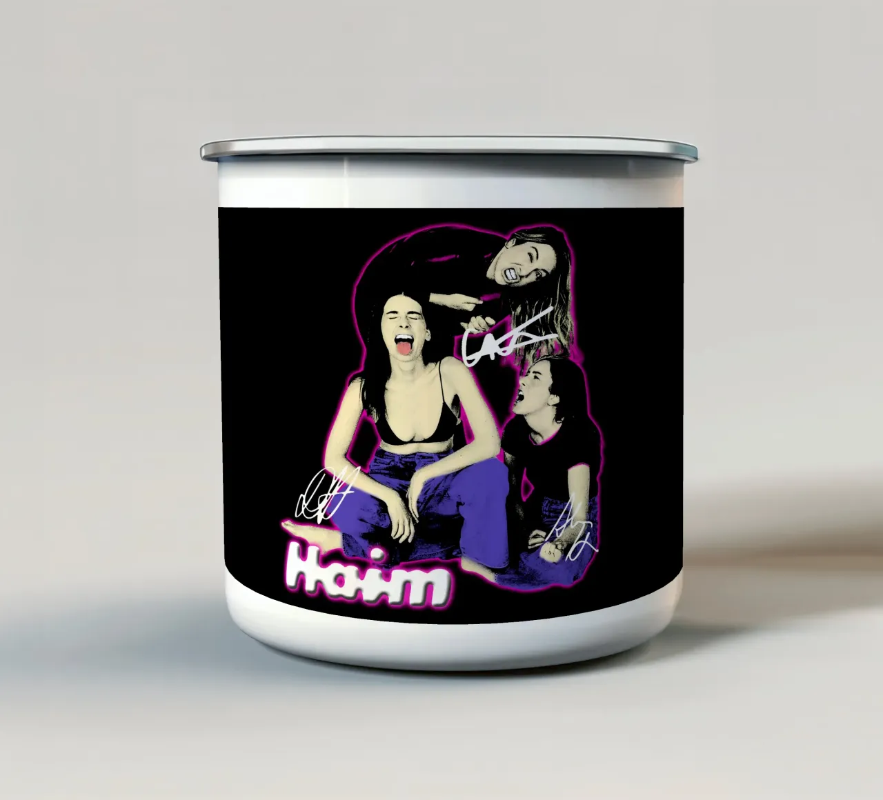 Maglietta Haims Something on Essential tazza in smalto da igoshartwrks