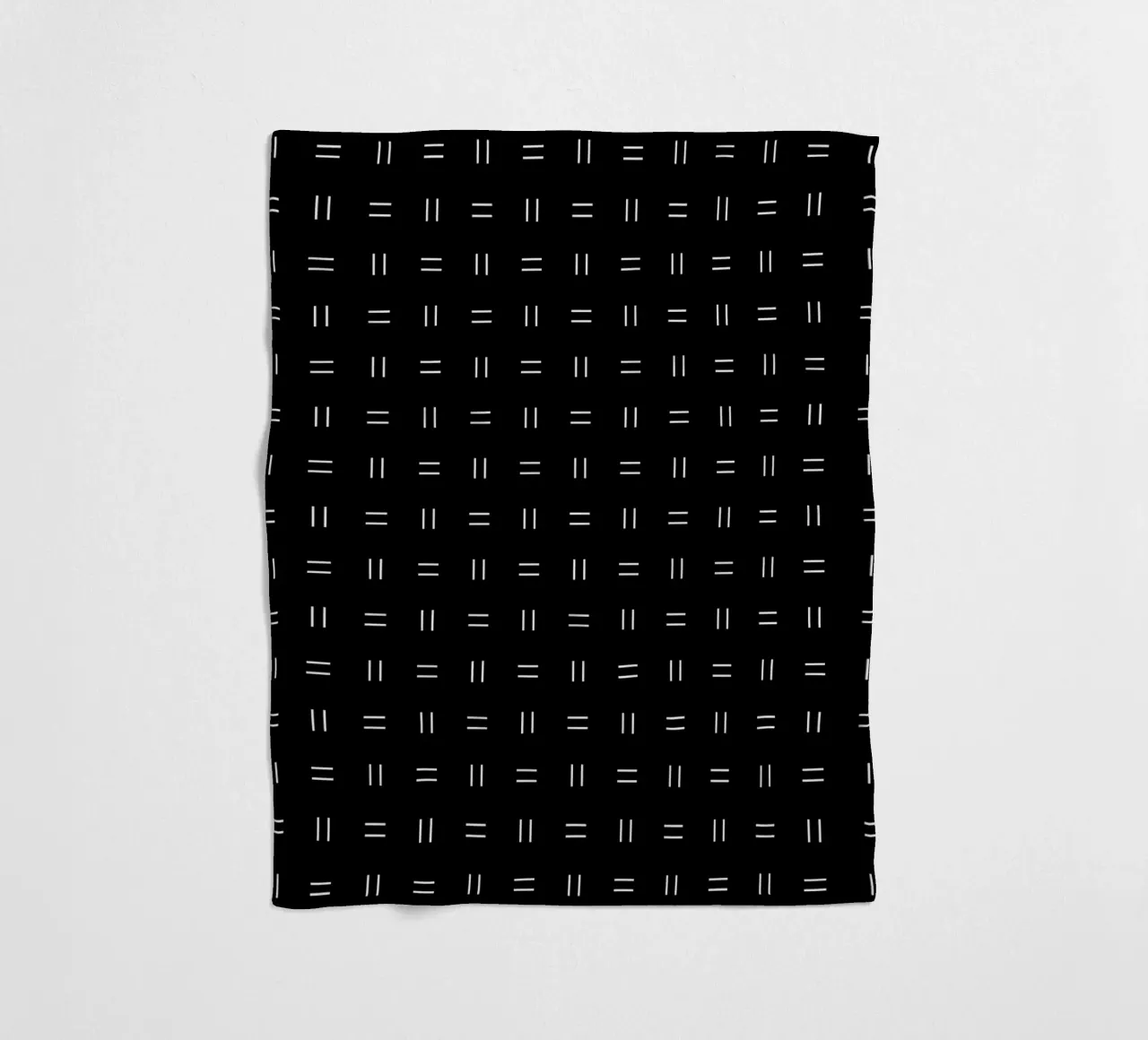 Minimal Classic Scandi Linee doppie | Bianco su nero coperta in pile da Beauty in Simplicity