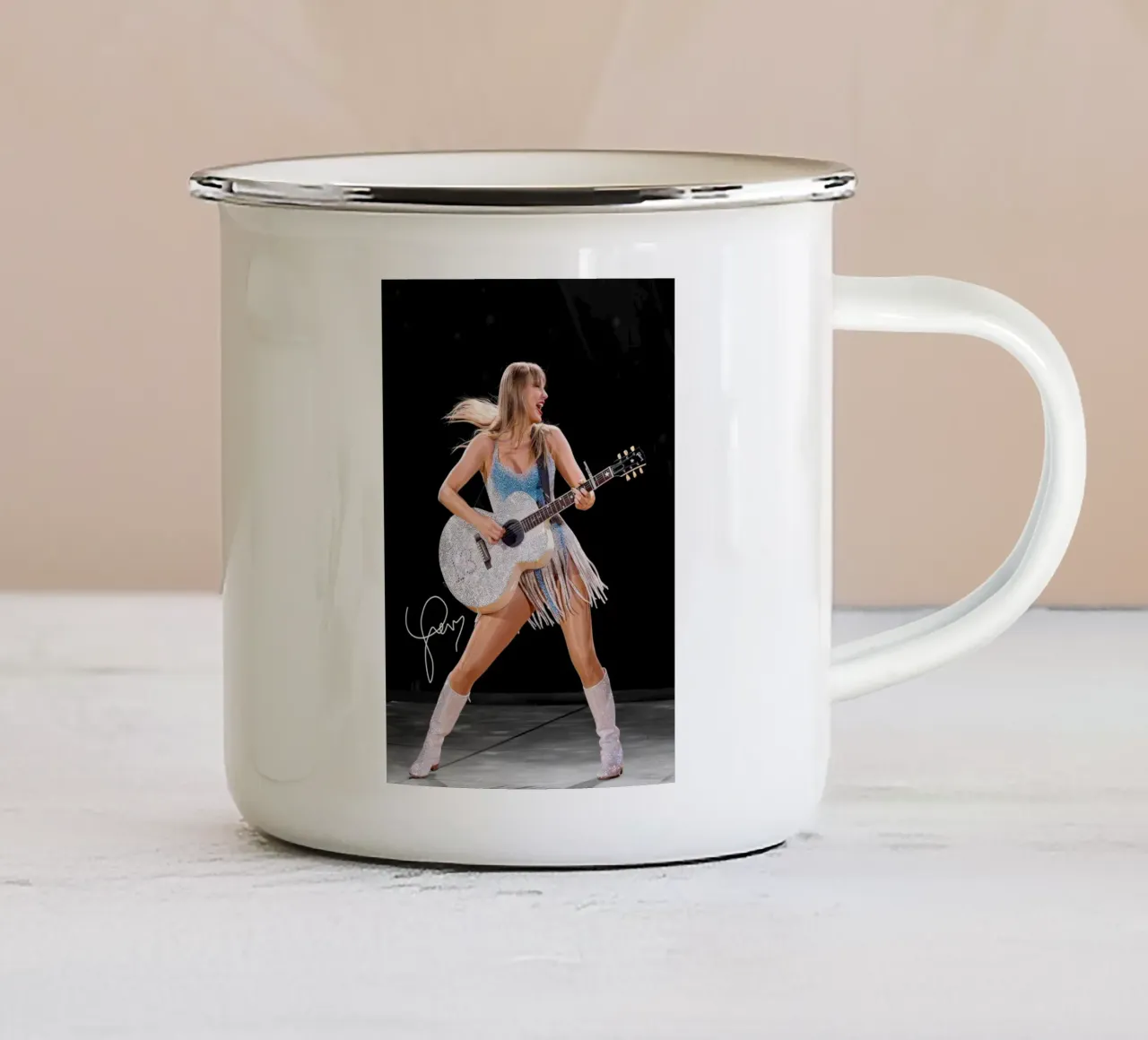 La regina Taylor Swift tazza in smalto da shiners