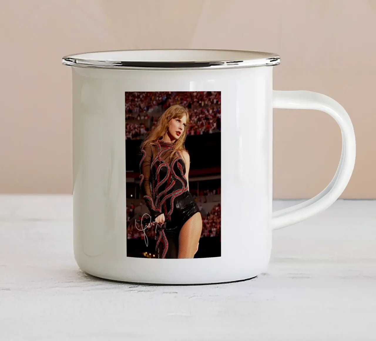 L'unica Taylor Swift tazza in smalto da shiners